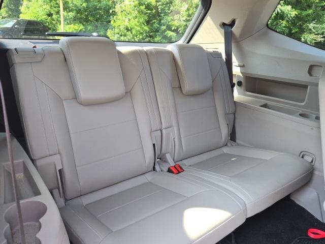 Photo of 2021 Pure White Volkswagen Atlas