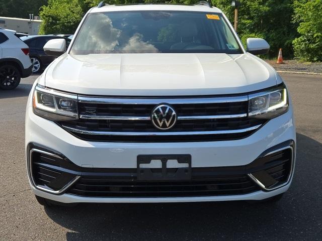 Photo of 2021 Pure White Volkswagen Atlas