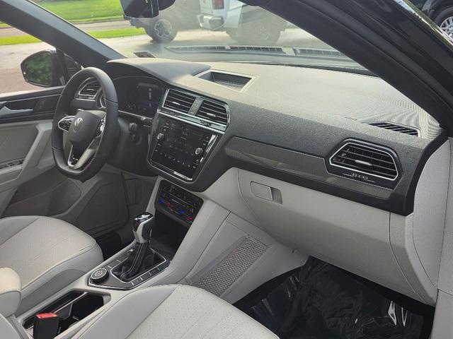 Photo of 2024 Deep Black Pearl Effect Volkswagen Tiguan