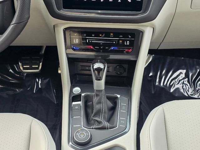 Photo of 2024 Deep Black Pearl Effect Volkswagen Tiguan