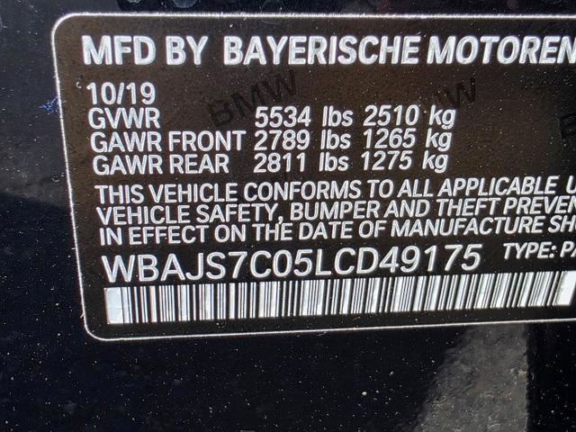 Photo of 2020 Carbon Black Metallic BMW M550