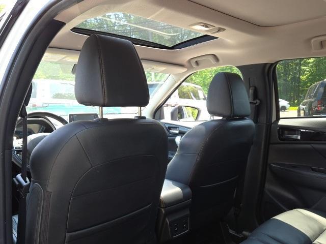 Photo of 2019 Pearl White Mitsubishi Eclipse Cross