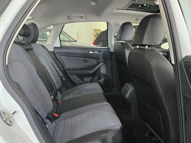 Photo of 2025 Opal White Pearl Effect Volkswagen Jetta