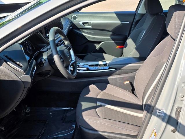 Photo of 2023 Hampton Gray Hyundai SONATA