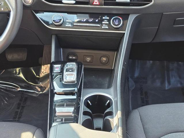 Photo of 2023 Hampton Gray Hyundai SONATA