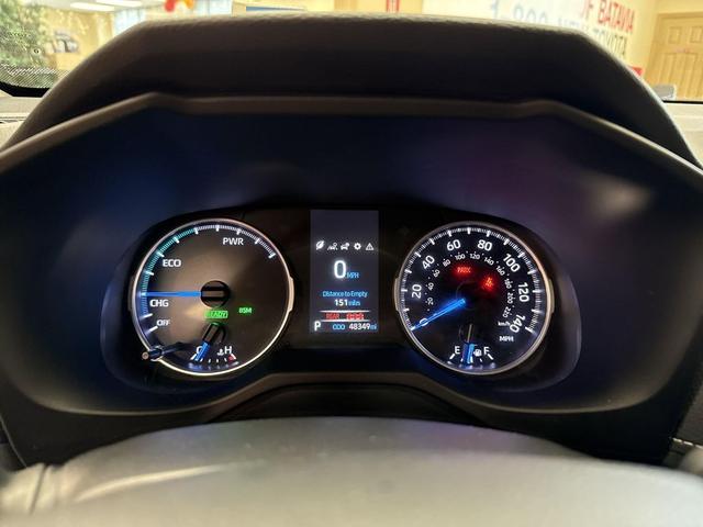 Photo of 2022 Gray Toyota RAV4 Hybrid