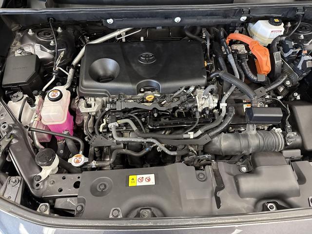 Photo of 2022 Gray Toyota RAV4 Hybrid