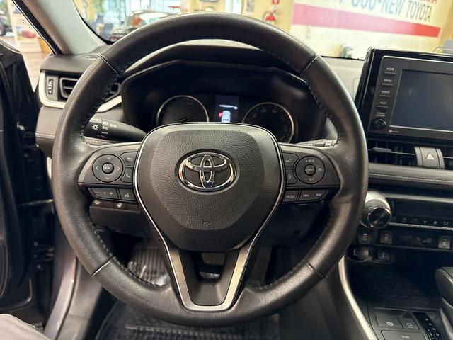 Photo of 2022 Gray Toyota RAV4 Hybrid
