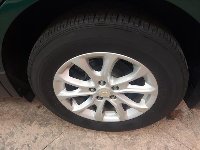 Photo of 2019 Ivy Metallic Chevrolet Equinox
