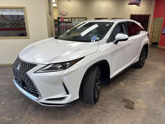 Photo of 2022 Eminent White Pearl Lexus RX 350