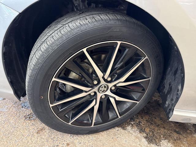 Photo of 2023 Gray Toyota Camry