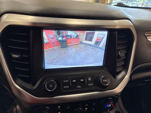Photo of 2018 Summit White GMC Acadia