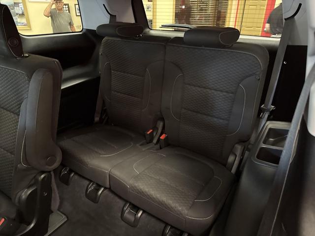 Photo of 2018 Summit White GMC Acadia