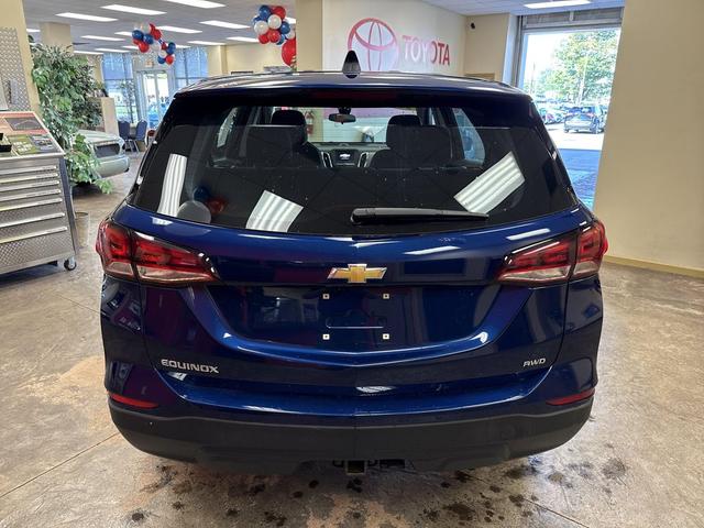 Photo of 2022 Blue Glow Metallic Chevrolet Equinox