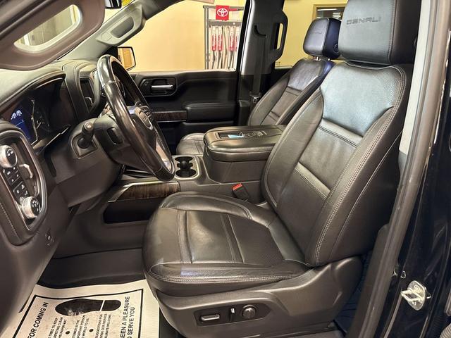 Photo of 2020 Onyx Black GMC Sierra 1500