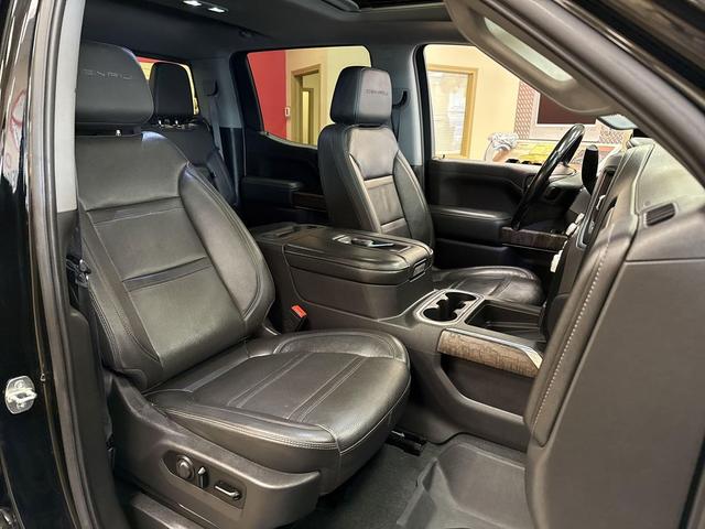 Photo of 2020 Onyx Black GMC Sierra 1500