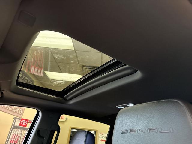Photo of 2020 Onyx Black GMC Sierra 1500