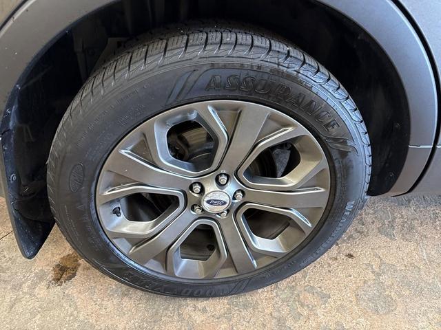 Photo of 2018 Magnetic Metallic Ford Explorer