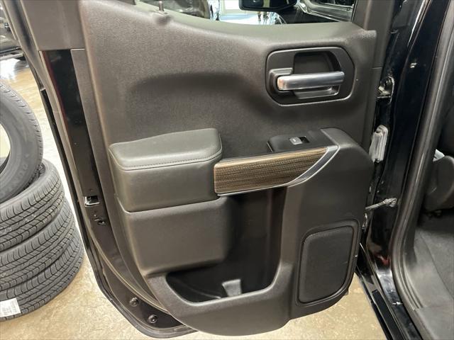 Photo of 2019 Black Chevrolet Silverado 1500