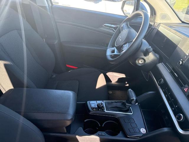 Photo of 2024 Steel Gray Kia Sportage
