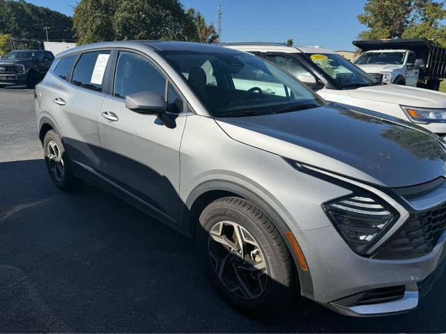 Photo of 2024 Steel Gray Kia Sportage