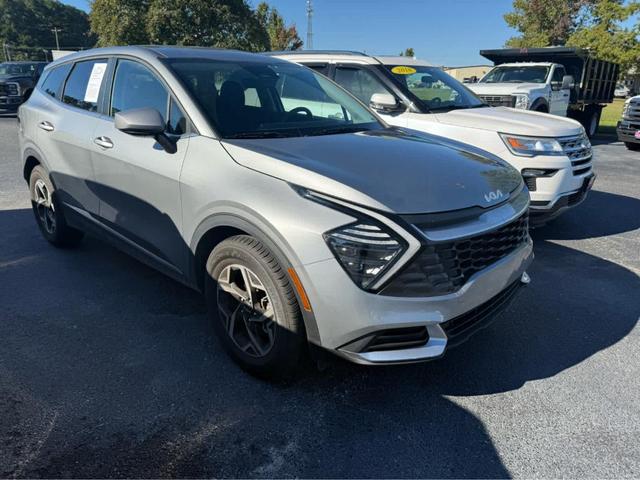 Photo of 2024 Steel Gray Kia Sportage