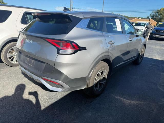 Photo of 2024 Steel Gray Kia Sportage