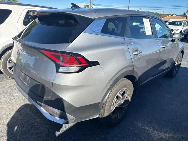 Photo of 2024 Steel Gray Kia Sportage