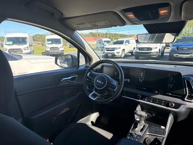 Photo of 2024 Steel Gray Kia Sportage