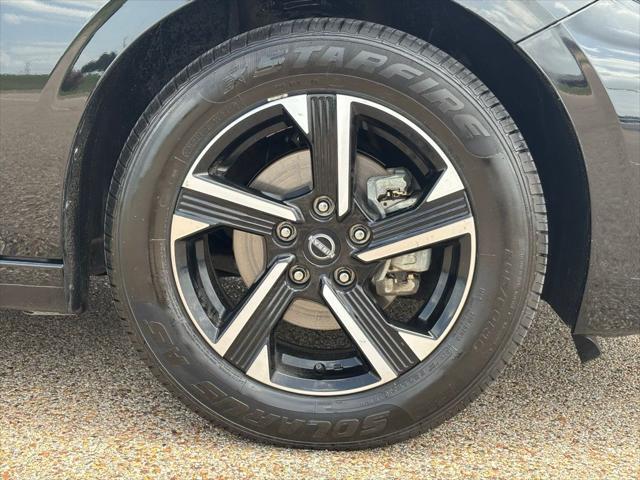 Photo of 2024 Super Black Nissan Sentra