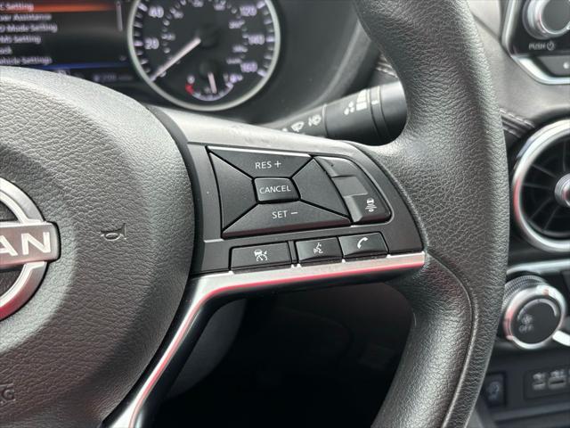 Photo of 2024 Super Black Nissan Sentra
