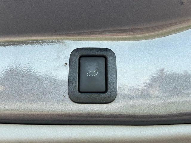 Photo of 2019 Predawn Gray Mica Toyota Highlander
