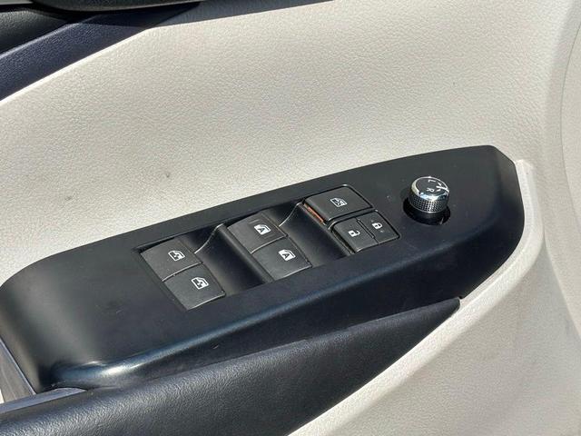 Photo of 2019 Predawn Gray Mica Toyota Highlander