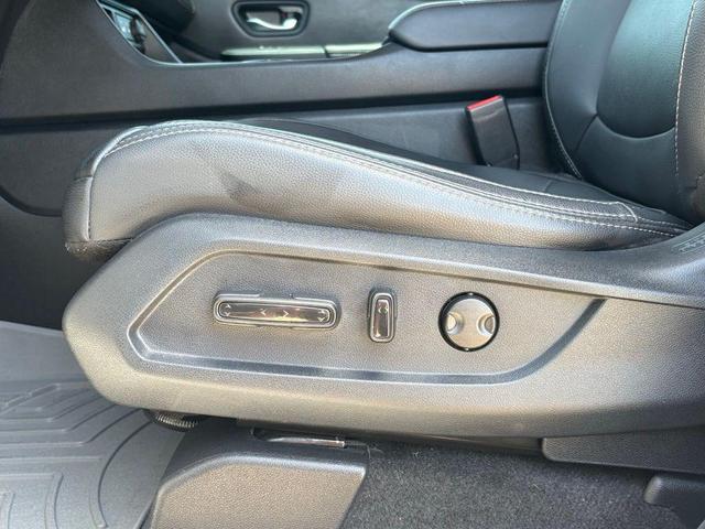 Photo of 2024 Platinum White Pearl Honda Pilot
