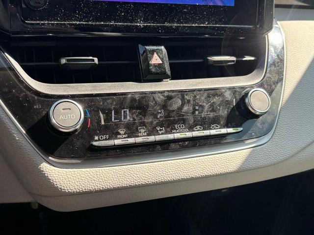 Photo of 2023 Classic Silver Metallic Toyota Corolla Hybrid