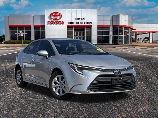 Photo of 2023 Classic Silver Metallic Toyota Corolla Hybrid
