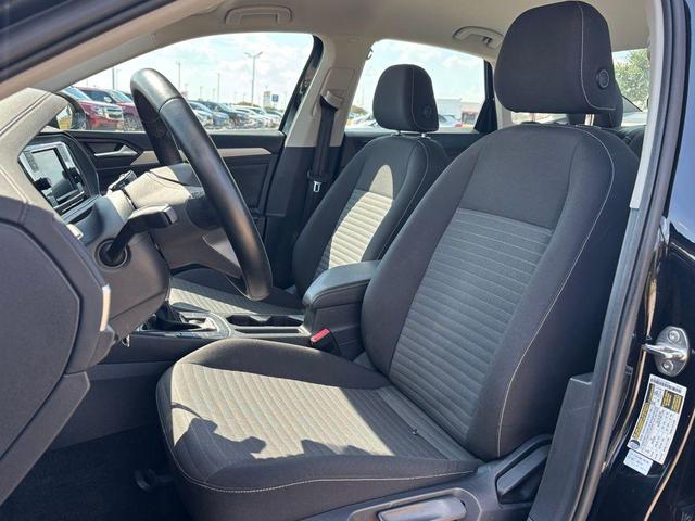 Photo of 2024 Deep Black Pearl Volkswagen Jetta