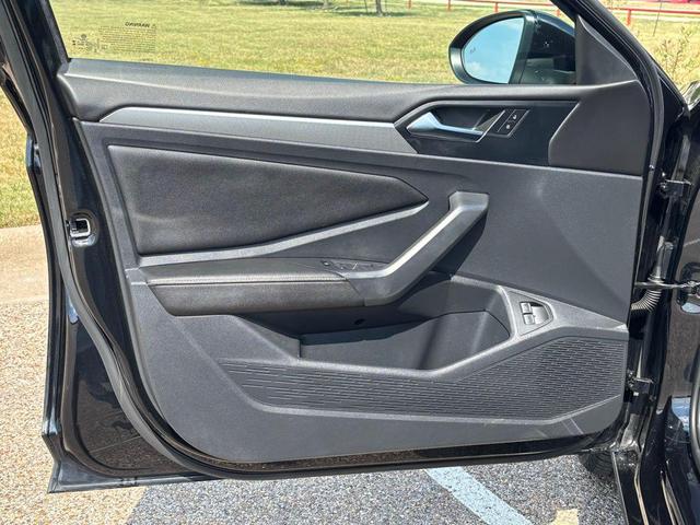 Photo of 2024 Deep Black Pearl Volkswagen Jetta