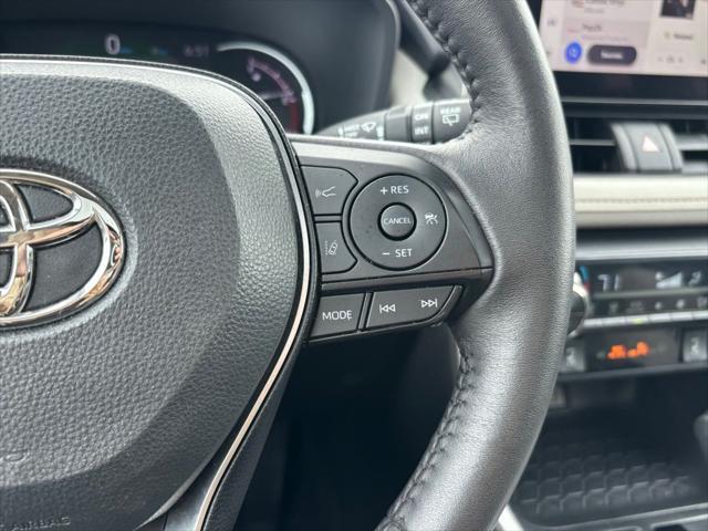 Photo of 2024 Silver Sky Metallic Toyota RAV4