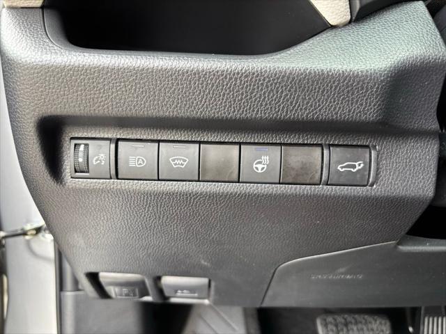 Photo of 2024 Silver Sky Metallic Toyota RAV4