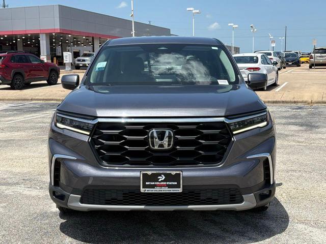 Photo of 2023 Modern Steel Metallic Honda Pilot