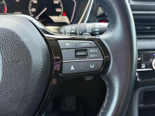 Photo of 2023 Modern Steel Metallic Honda Pilot
