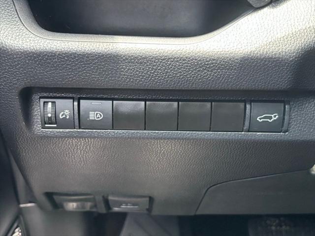 Photo of 2024 Midnight Black Metallic Toyota RAV4