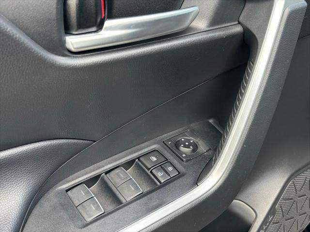 Photo of 2024 Midnight Black Metallic Toyota RAV4