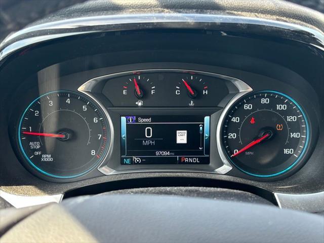 Photo of 2018 Iridescent Pearl Tricoat Chevrolet Traverse