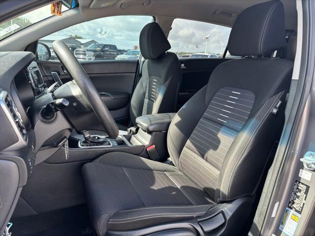 Photo of 2018 Mineral Silver Kia Sportage