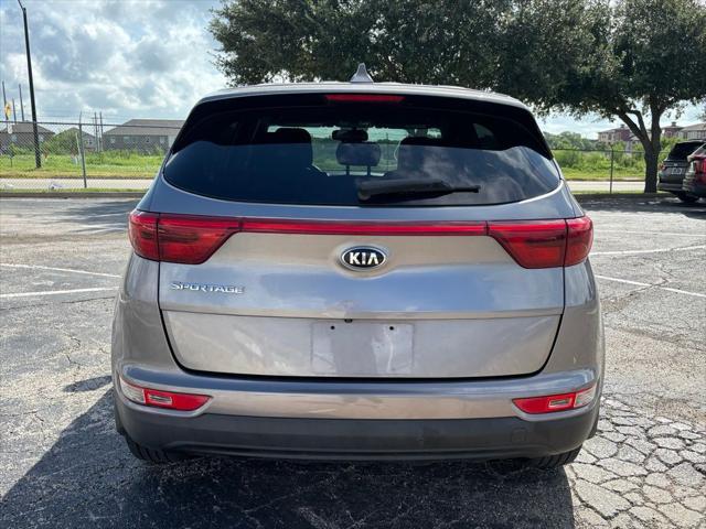 Photo of 2018 Mineral Silver Kia Sportage