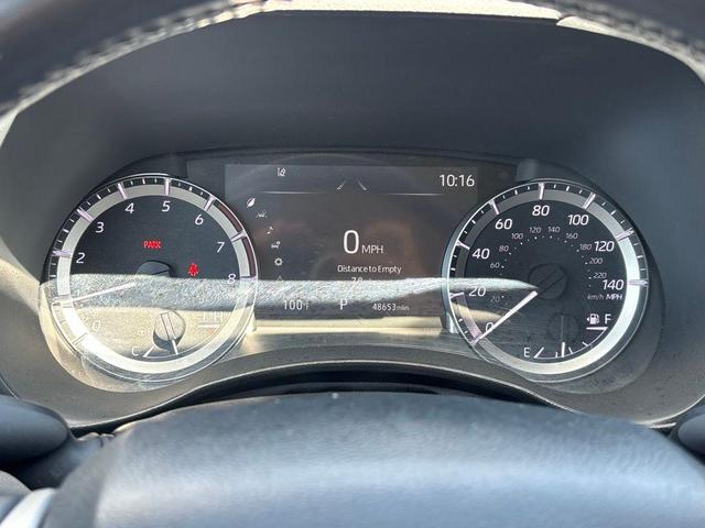 Photo of 2024 Celestial Silver Metallic Toyota Highlander
