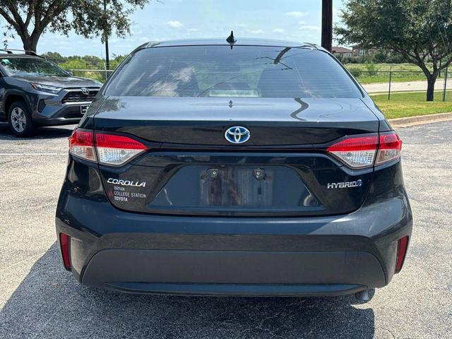Photo of 2022 Black Sand Pearl Toyota Corolla Hybrid