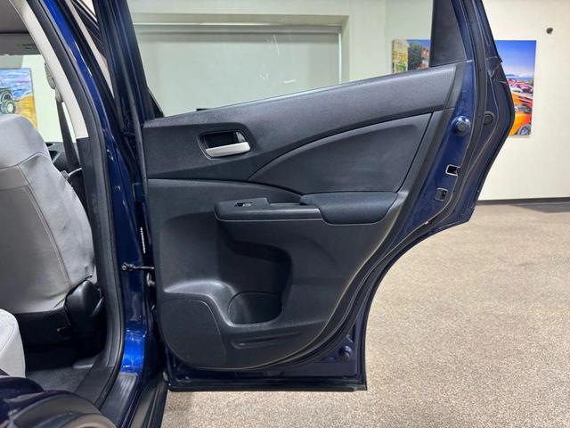 Photo of 2016 Obsidian Blue Pearl Honda CR-V